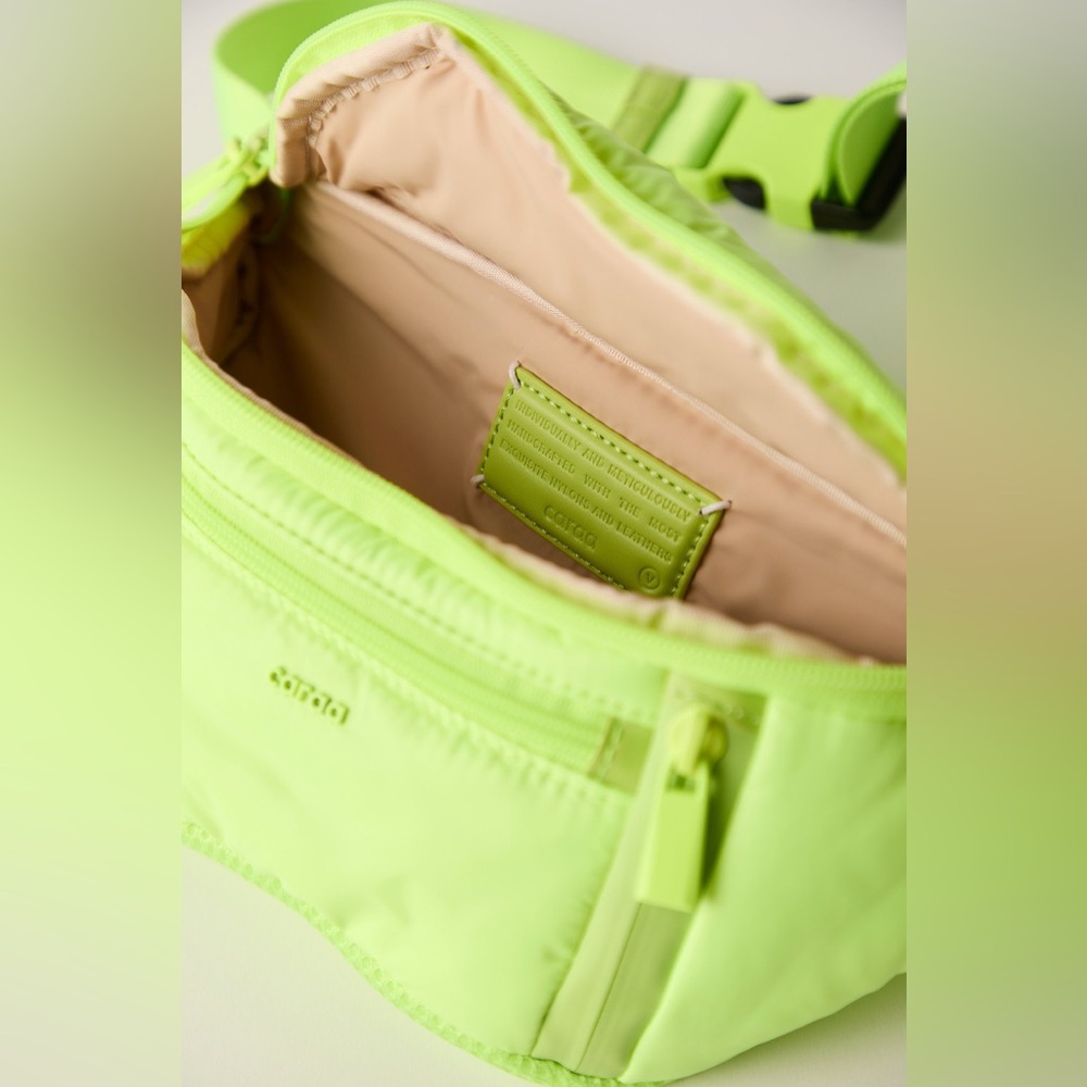 NWT Caraa Small Crossbody Sling Bag - Picture 5 of 5
